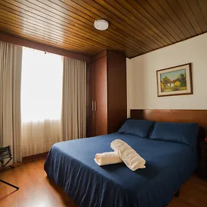 apartamentos-galerias-52.hotels-bogota.net/