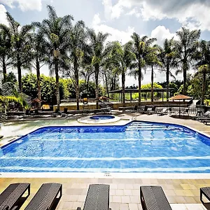 movich-las-lomas.colombiamedellinhotels.com/